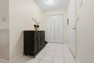 9 Ledgewood Way, Peabody, MA 01960 - Photo 4