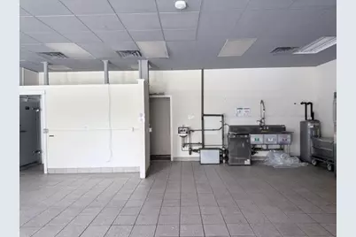 323 N Main St, Middleton, MA 01949 - Photo 6