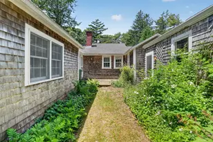 132 S Rd, Chilmark, MA 02535 - Photo 4
