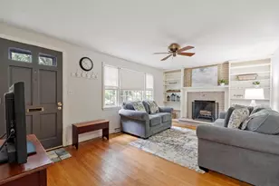 30 Dunshire Dr, Chelmsford, MA 01863 - Photo 2