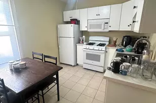17 Social St, New Bedford, MA 02744 - Photo 6