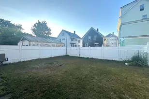 17 Social St, New Bedford, MA 02744 - Photo 12