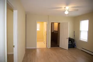 17 Social St, New Bedford, MA 02744 - Photo 4