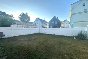 17 Social St, New Bedford, MA 02744 - Photo 12