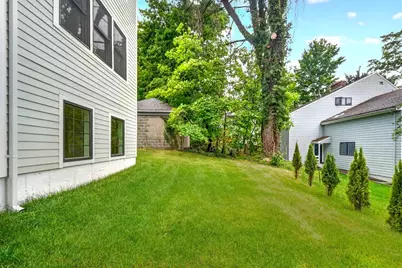 123-125 Mount Vernon Street #2, Newton, MA 02465 - Photo 38