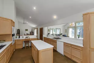 447 Loring Rd, Barre, MA 01005 - Photo 8