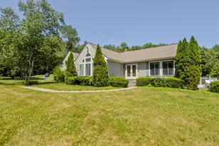 447 Loring Rd, Barre, MA 01005 - Photo 2