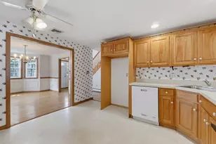 24 Cinnamon Cir, Walpole, MA 02081 - Photo 6