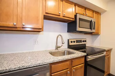 146 Commercial St #4, Boston, MA 02109 - Photo 6
