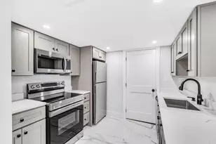 13 Blakeville, Boston, MA 02122 - Photo 6