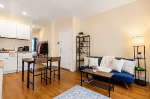 28 Phillips St, Boston, MA 02114 - Photo 4