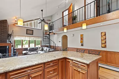 75 Andrews St, Medford, MA 02155 - Photo 8
