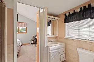 75 Andrews St, Medford, MA 02155 - Photo 22
