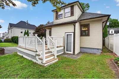 23 Hazel St, Methuen, MA 01844 - Photo 26