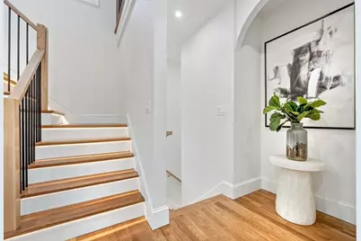 123-125 Mount Vernon Street #1, Newton, MA 02465 - Photo 4
