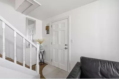 63 Fordham St, Springfield, MA 01104 - Photo 8