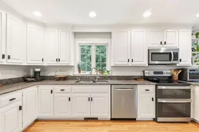 40 Flannery Ln, Wrentham, MA 02093 - Photo 8