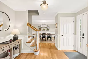 40 Flannery Ln, Wrentham, MA 02093 - Photo 2