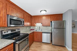 30 Revere Beach Pkwy, Medford, MA 02155 - Photo 4