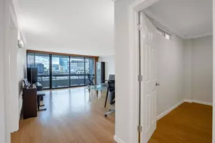 566 Commonwealth, Boston, MA 02215 - Photo 16