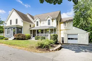 7 Austin St, Methuen, MA 01844 - Photo 2