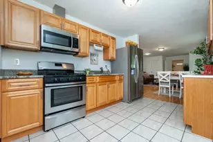 22 Plymouth St, Fitchburg, MA 01420 - Photo 18