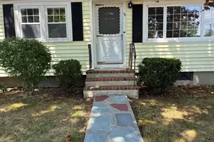 54 Barbara Ln, Weymouth, MA 02190 - Photo 2