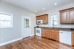 10 Wilfred St, Methuen, MA 01844 - Photo 12