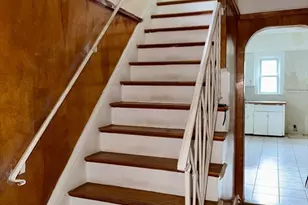 27 Clarendon St, Quincy, MA 02169 - Photo 2