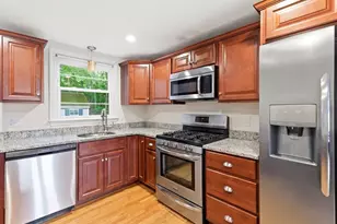 4 Edward Cody Ln, Weymouth, MA 02190 - Photo 8