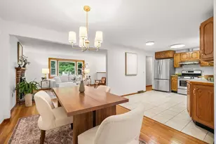 32 Westwood St, Burlington, MA 01803 - Photo 6