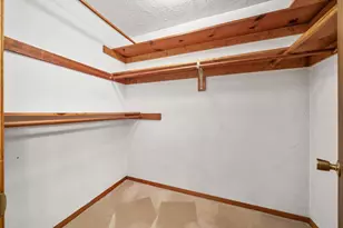 32 Westwood St, Burlington, MA 01803 - Photo 20