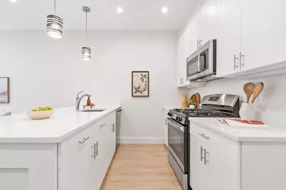 1246 Broadway #2, Somerville, MA 02144 - Photo 4