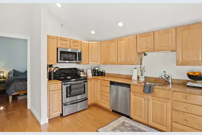 266 Essex St #6, Salem, MA 01970 - Photo 8