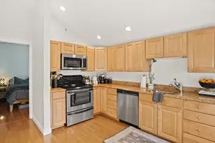 266 Essex St, Salem, MA 01970 - Photo 8
