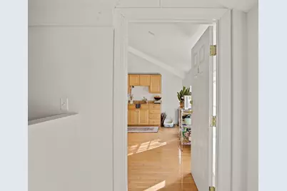 266 Essex St #6, Salem, MA 01970 - Photo 6