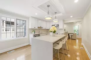 19 Oakland Ave, Needham, MA 02492 - Photo 6
