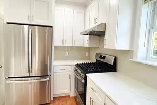 27 Waverly St, Boston, MA 02135 - Photo 2