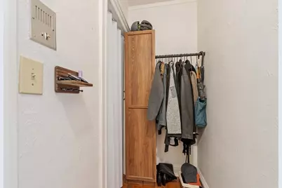 120 Riverway #4, Boston, MA 02215 - Photo 4