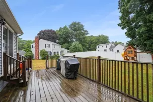 49 Charles St, North Attleboro, MA 02760 - Photo 18