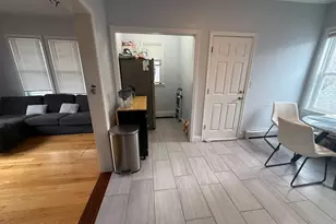 29 Waverly St, Boston, MA 02135 - Photo 6