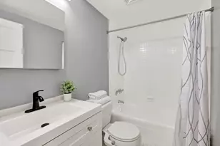 66 Main St, Stoneham, MA 02180 - Photo 16