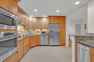 120 Colonial Dr, Sturbridge, MA 01566 - Photo 10