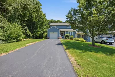 120 Colonial Dr #120, Sturbridge, MA 01566 - Photo 36