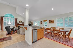 120 Colonial Dr, Sturbridge, MA 01566 - Photo 8