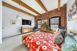 21 Wormwood St, Boston, MA 02210 - Photo 18