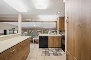 111 Rocky Pond Rd, Plymouth, MA 02360 - Photo 8