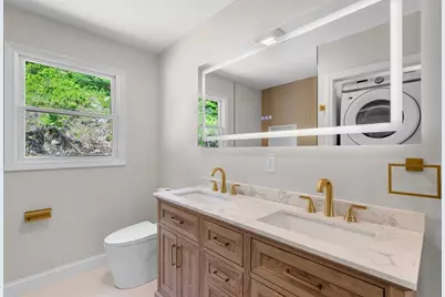 29 Rockway Rd, Peabody, MA 01960 - Photo 6