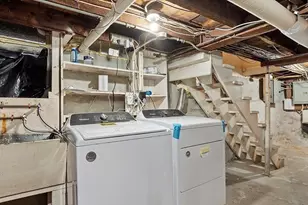 27 Houston Pl, Lynn, MA 01905 - Photo 30