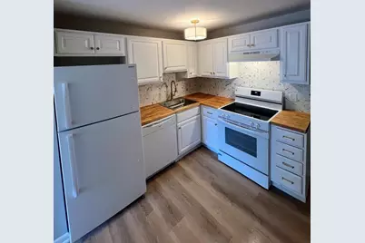 16 Woodman Way #8, Newburyport, MA 01950 - Photo 2
